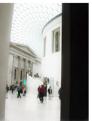 an image of the Grand Courtyard of the British Museum